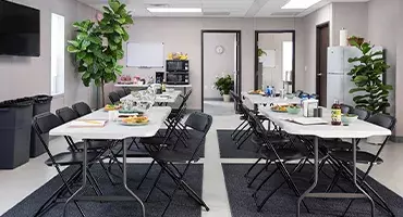 Professional-Lunch-Room-370x200